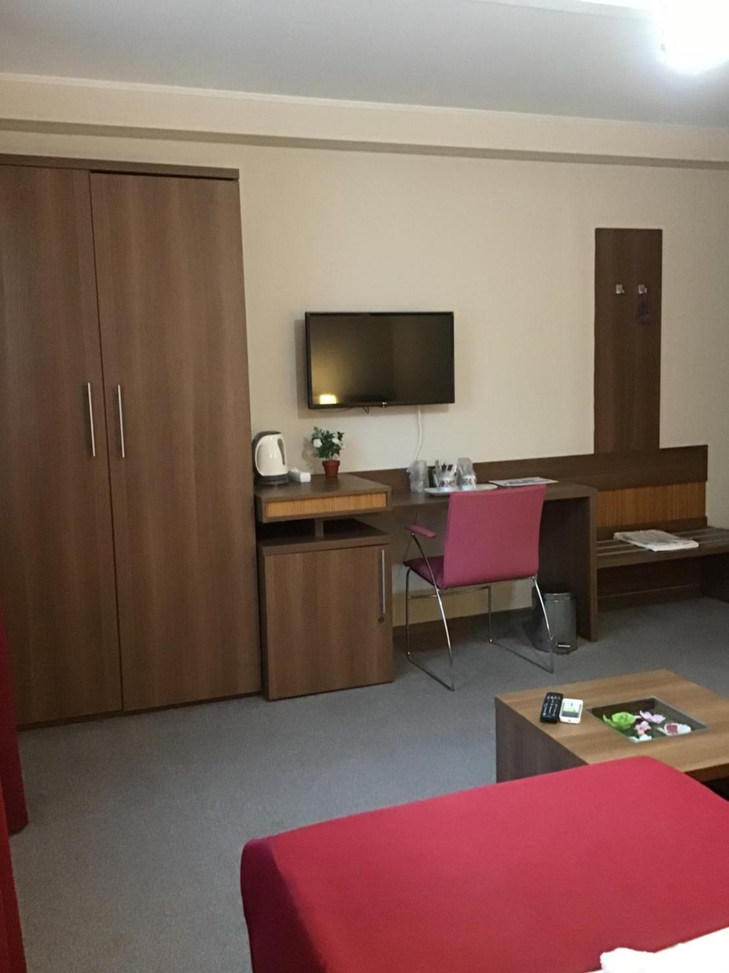 Rora Rose Hotel Bucureşti Exterior foto